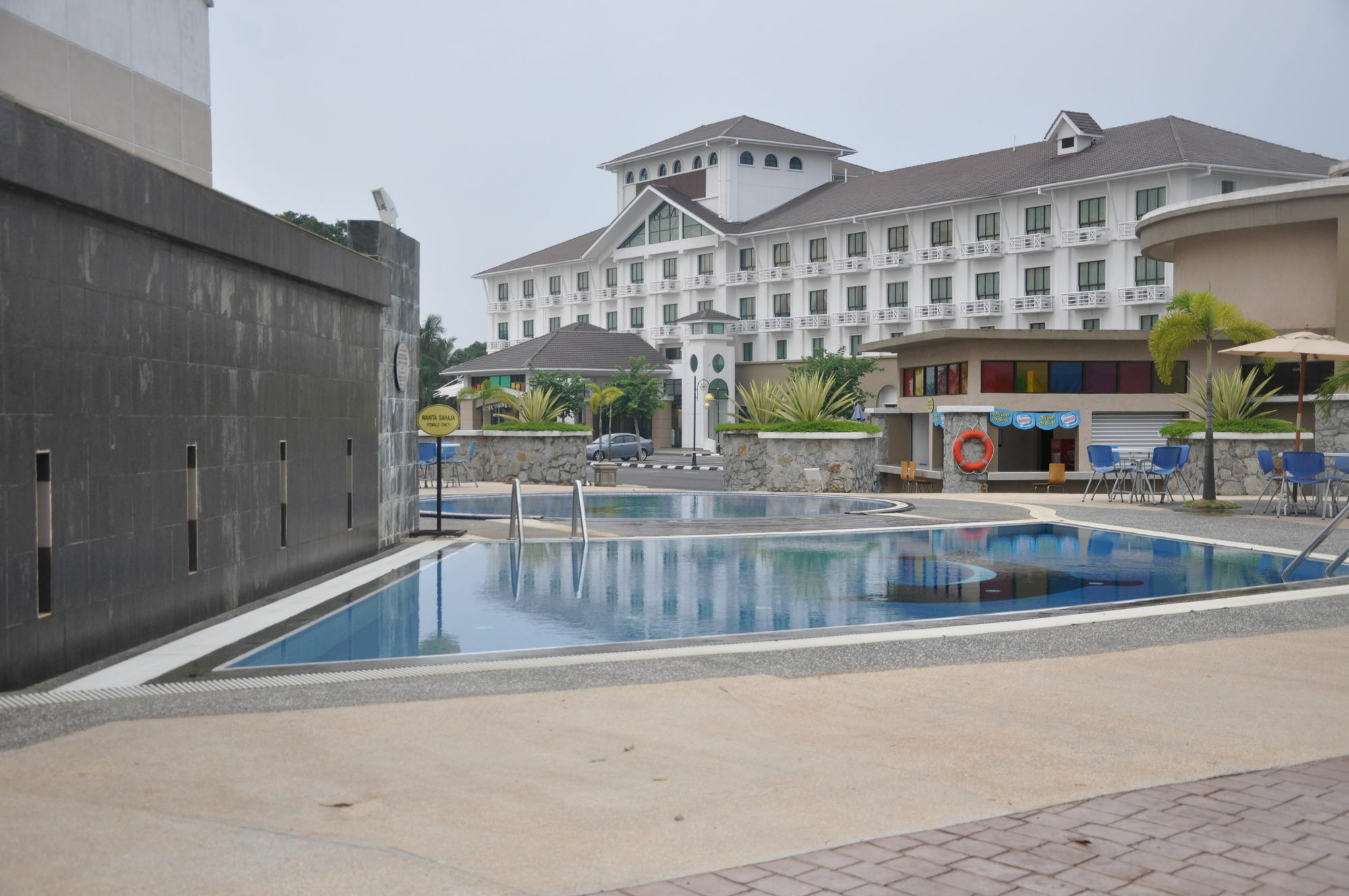 Klana Beach Resort Порт-Диксон Экстерьер фото